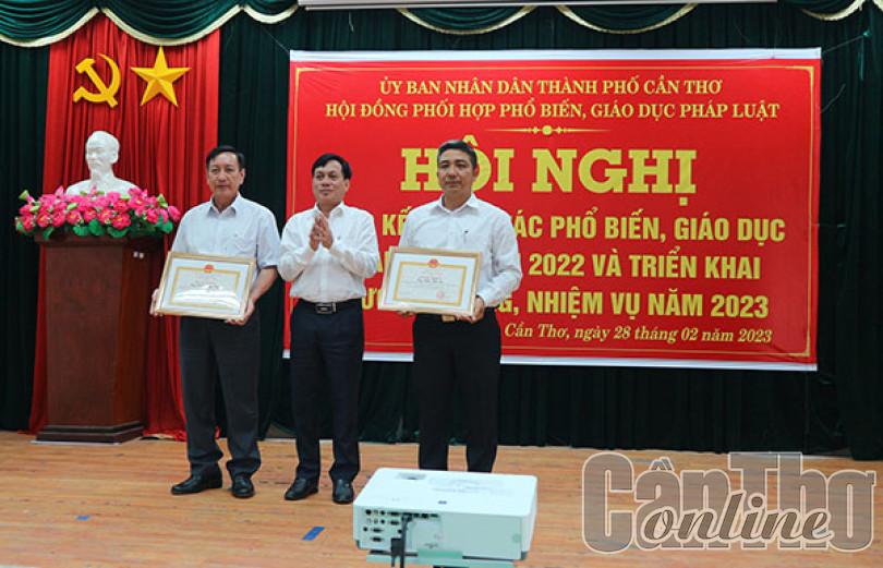 Đẩy mạnh thực hiện ứng dụng công nghệ thông tin trong tuyên truyền pháp luật
