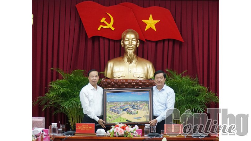 Thường trực Thành ủy tiếp lãnh đạo tỉnh Bà Rịa - Vũng Tàu trao đổi kinh nghiệm về công tác xây dựng đội ngũ cán bộ lãnh đạo, quản lý