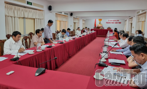 Đoàn Công tác Cơ quan Phát triển Pháp (AFD) tìm hiểu tình hình thực hiện Dự án Kè bờ sông Cần Thơ- Ứng phó biến đổi khí hậu TP Cần Thơ
