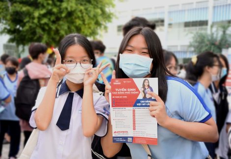 Cao đẳng Việt Mỹ Cần Thơ thực hiện chuỗi định hướng nghề nghiệp cho hơn 300 trường THCS, THPT tại các tỉnh, thành miền Tây