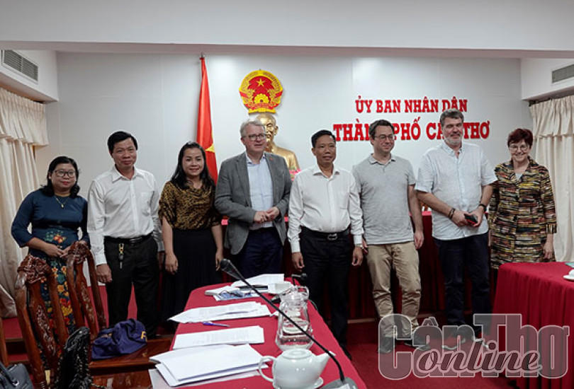 Lãnh đạo thành phố làm việc với đoàn đại biểu Ủy ban Ngân sách Quốc hội Cộng hòa Liên bang Đức