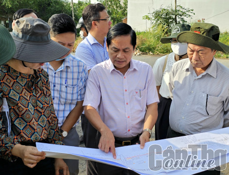 Kiểm tra công trình cải tạo rạch Bà Bộ, rạch Ðầu Sấu, rạch Hàng Bàng