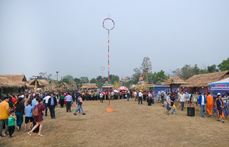 Điện Biên khai hội Hoa Ban