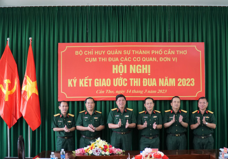 Cụm thi đua các cơ quan, đơn vị Bộ Chỉ huy Quân sự thành phố ký kết giao ước thi đua 