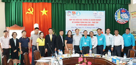 Diễn đàn Hợp tác doanh nghiệp trong đào tạo và tuyển dụng lao động sinh viên Trường Cao đẳng Cần Thơ