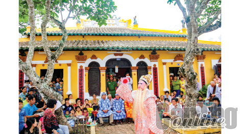 Giá trị xã hội của lễ hội dân gian