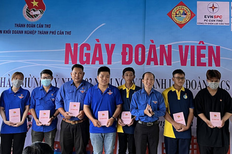 Nhiều hoạt động kỷ niệm 92 năm Ngày thành lập Ðoàn TNCS Hồ Chí Minh