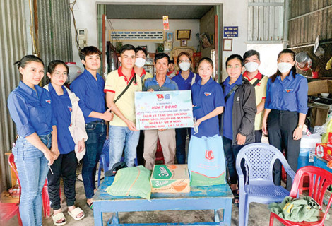 Khắc phục tình trạng “nhạt Ðảng, khô Ðoàn”Bài 2: Ðất tốt ươm mầm xanh