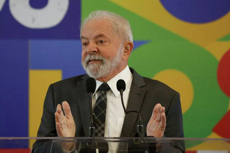 Tổng thống Brazil hoãn chuyến thăm Trung Quốc