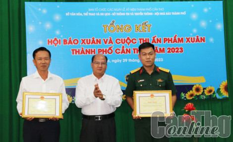 Quận Bình Thủy và Bộ Chỉ huy Quân sự TP Cần Thơ đoạt giải Nhất Cuộc thi Ấn phẩm Xuân Quý Mão 2023