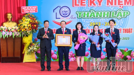 Kỷ niệm 10 năm thành lập Trường Đại học Kỹ thuật - Công nghệ Cần Thơ