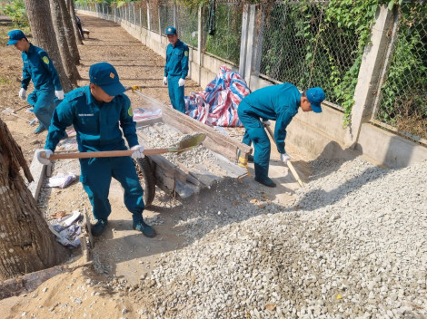 215 cán bộ, chiến sĩ tham gia Tết Quân Dân mừng Chôl Chnăm Thmây năm 2023
