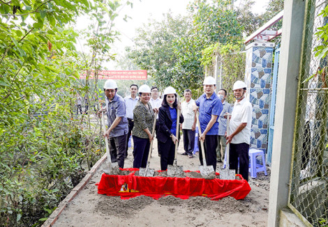 Nâng cấp đường, đảm bảo an toàn giao thông