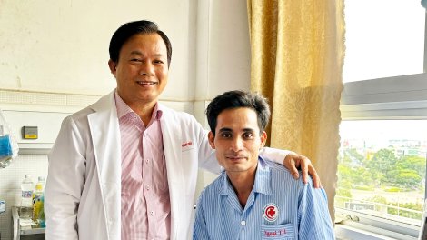 “Tiêu chuẩn vàng” điều trị bệnh trào ngược dạ dày thực quản lâu năm