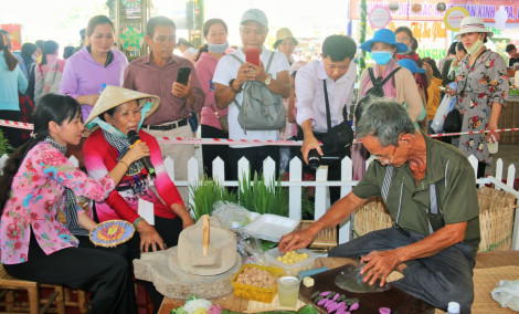 Bánh dân gian Cần Thơ xác lập kỷ lục châu Á