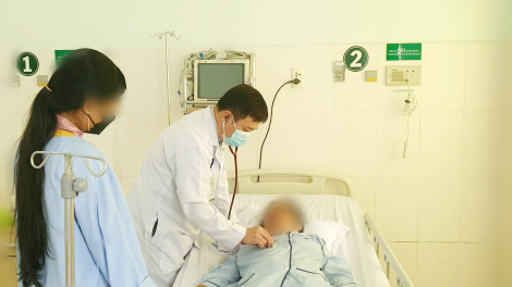 Cứu kịp bệnh nhân phình động mạch chủ ngực dọa vỡ