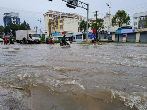 Phòng ngừa thiên tai, đảm bảo an toàn trong mùa mưa bão