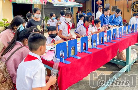 Nhiều hoạt động kỷ niệm Ngày thành lập Ðội Thiếu niên Tiền phong Hồ Chí Minh