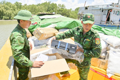 Phát hiện tàu vận chuyển hàng hóa vô chủ