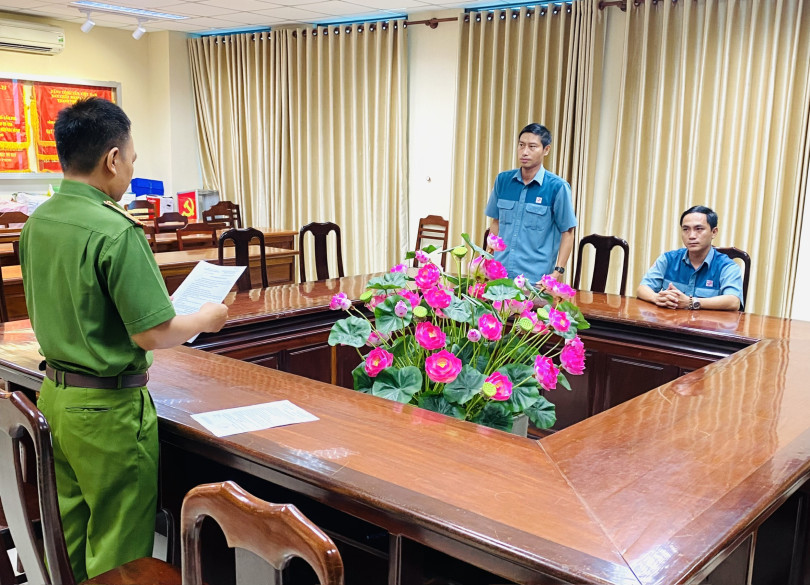 Liên quan vụ án nhận hối lộ tại Trung tâm Đăng kiểm xe cơ giới ở Cần Thơ, thêm 2 bị can bị khởi tố, bắt tạm giam