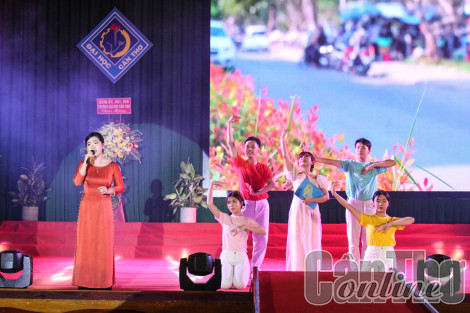 Sôi nổi Cuộc thi Tài năng nghệ thuật Công đoàn CTU năm 2023