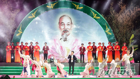 Lời ca dâng Bác