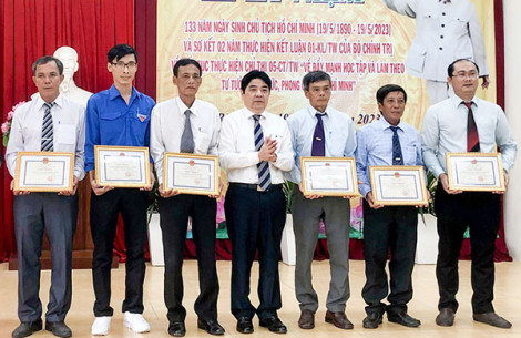 Long trọng tổ chức Lễ kỷ niệm 133 năm Ngày sinh Chủ tịch Hồ Chí Minh