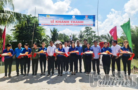 Xung kích, tình nguyện tham gia đảm bảo an toàn giao thông