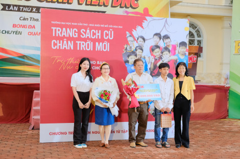 Ngày hội sách "Trang sách cũ - Chân trời mới"