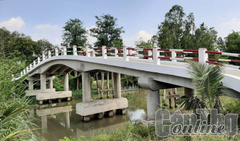 Nâng cấp cầu, đường, góp phần đảm bảo an toàn giao thông