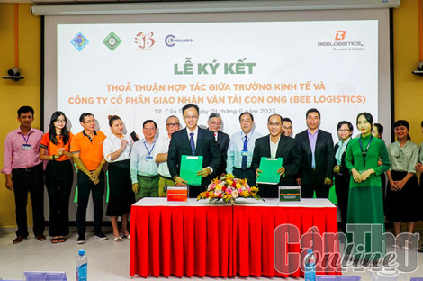Ký kết hợp tác đào tạo trong lĩnh vực giao nhận vận tải quốc tế