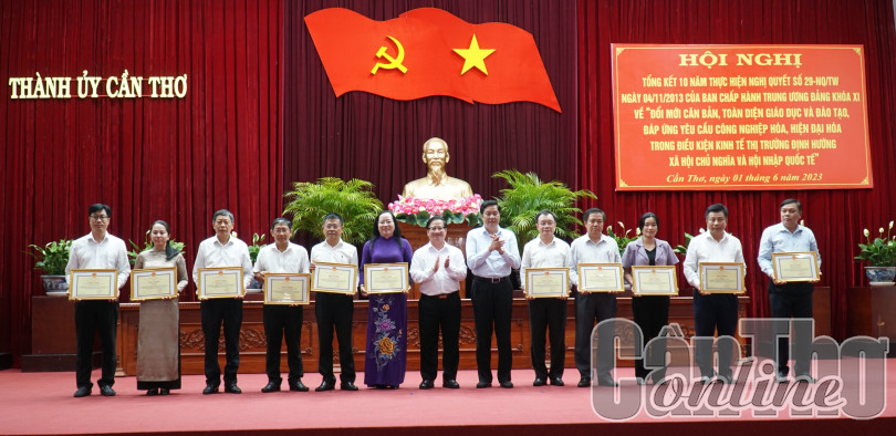 Huy động mọi nguồn lực xã hội đầu tư phát triển giáo dục và đào tạo