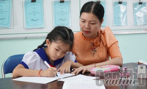 Nét chữ, nết người