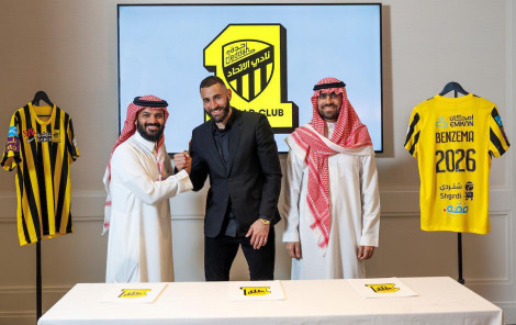 Real Madrid tìm người thay thế Benzema