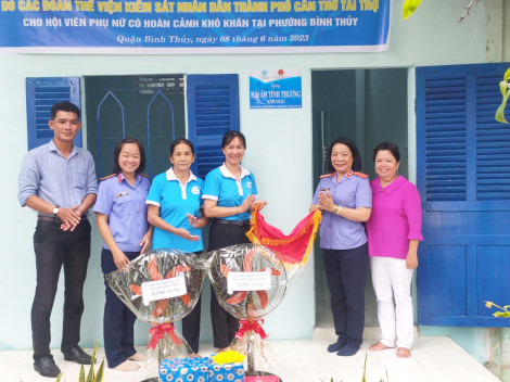 Tặng Mái ấm tình thương cho hội viên phụ nữ khó khăn về nhà ở