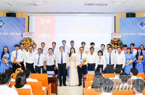 Ðổi mới hoạt động, phong trào nhằm mở rộng tập hợp, đoàn kết sinh viên