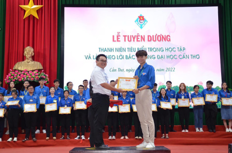 Khẳng định giá trị bản thân