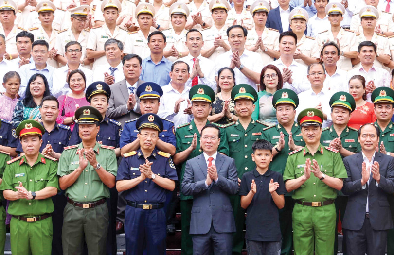 Chủ tịch nước Võ Văn Thưởng gặp mặt các điển hình tiên tiến phòng, chống ma túy