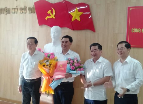 Công bố Quyết định của Ban Thường vụ Thành ủy Cần Thơ về công tác cán bộ