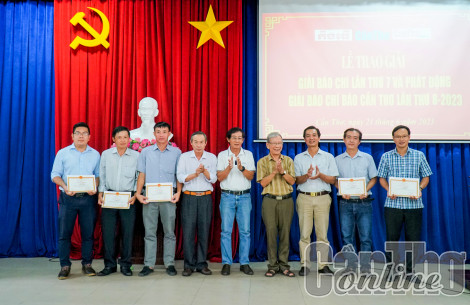 Báo Cần Thơ họp mặt kỷ niệm 98 năm Ngày Báo chí cách mạng Việt Nam (21-6)