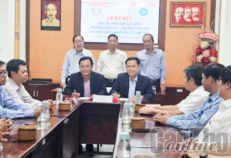 Bệnh viện Ung bướu TP Cần Thơ ký kết hợp tác với Trường Công nghệ thông tin và Truyền thông