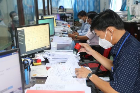Giải pháp nâng cao năng lực, trách nhiệm cho đội ngũ cán bộ, công chức, viên chức ở thành phố Cần Thơ