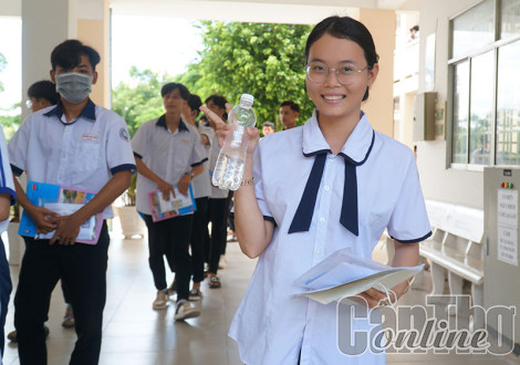 Đề bài thi tổ hợp có tính phân hóa cao