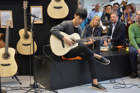 Thần đồng guitar Hàn Quốc lưu diễn ở Việt Nam
