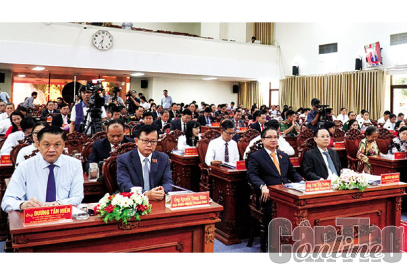 Kỳ họp thứ 11 HÐND thành phố quyết nghị nhiều vấn đề quan trọng
