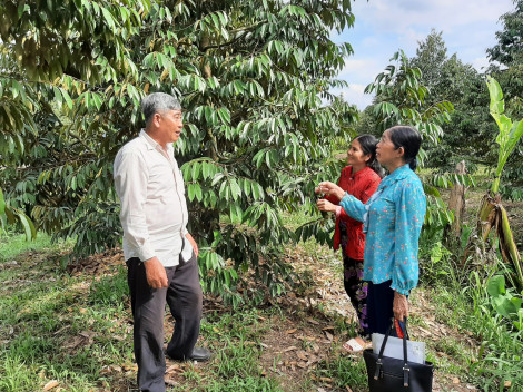 Chi bộ ấp Nhơn Thọ 2 làm theo gương Bác
