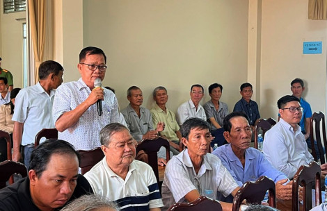 Cử tri đề nghị cần quyết liệt hơn nữa trong đấu tranh phòng chống tham nhũng, lãng phí
