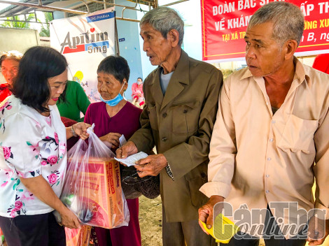 Vận động, hỗ trợ bệnh nhân nghèo với tổng số tiền hơn 24,34 tỉ đồng