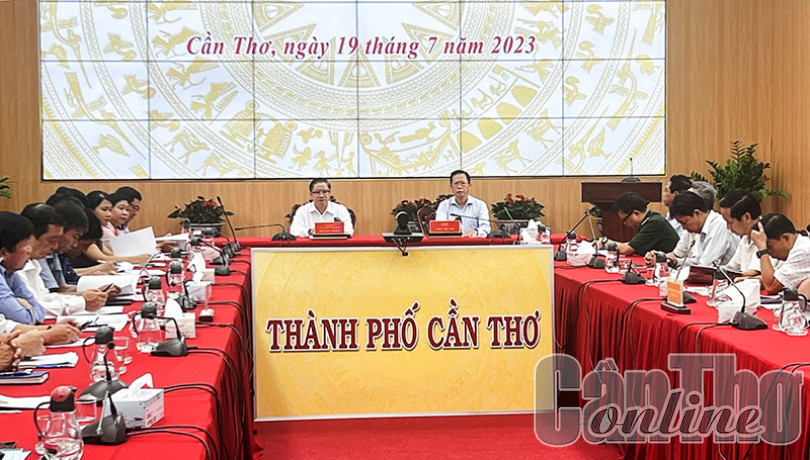 Các bộ, ngành, địa phương tiếp tục tổ chức thực hiện tốt hơn nữa công tác cải cách hành chính