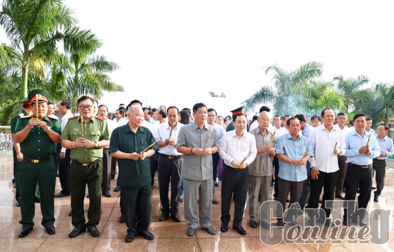 Tri ân gia đình chính sách, người có công với cách mạng